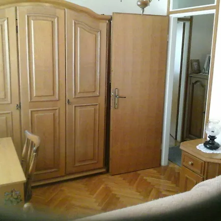 Apartman Lozica *